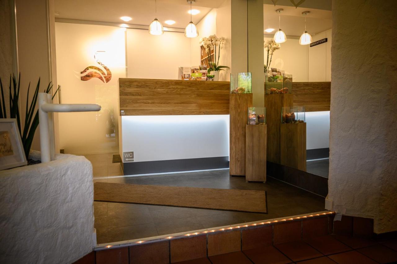 Hotel- Restaurant Zum Schwan Waldfischbach-Burgalben Zewnętrze zdjęcie