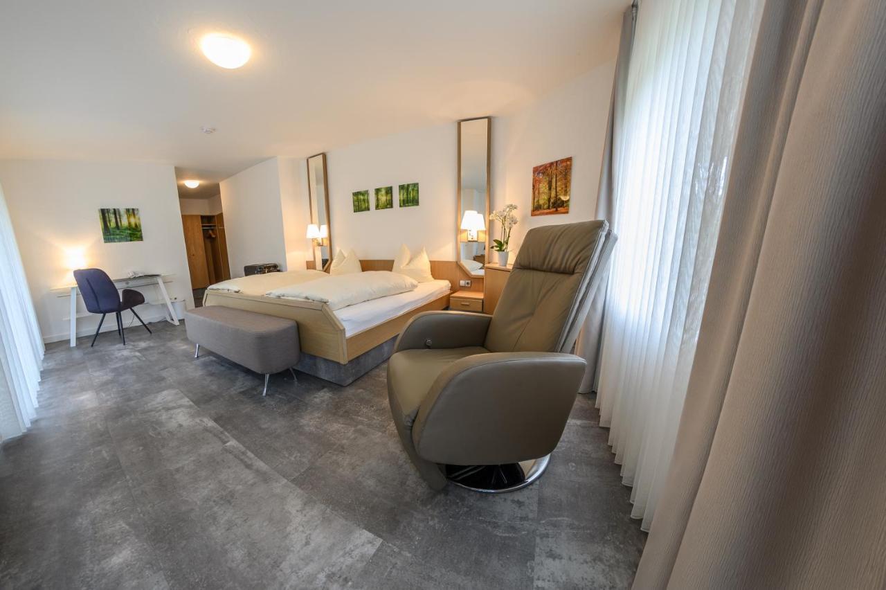 Hotel- Restaurant Zum Schwan Waldfischbach-Burgalben Zewnętrze zdjęcie